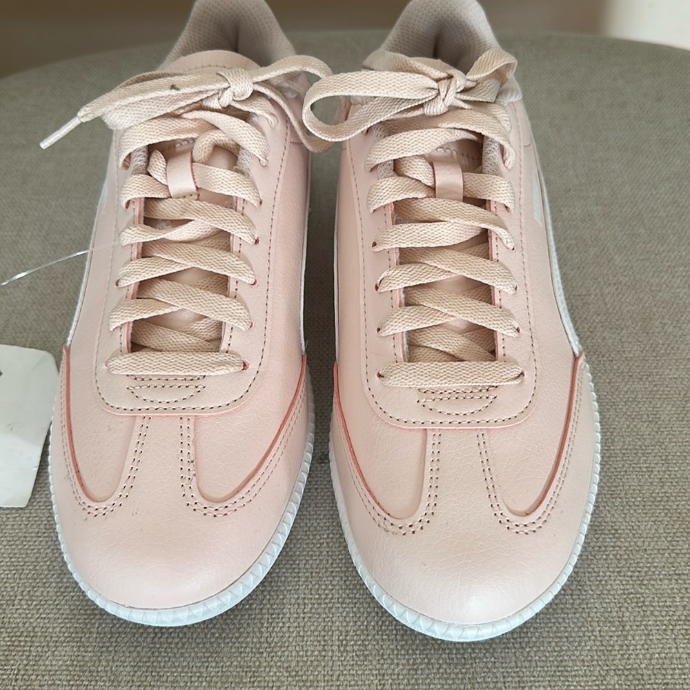 Puma Pink Sneakers Classic Low-Top Design
